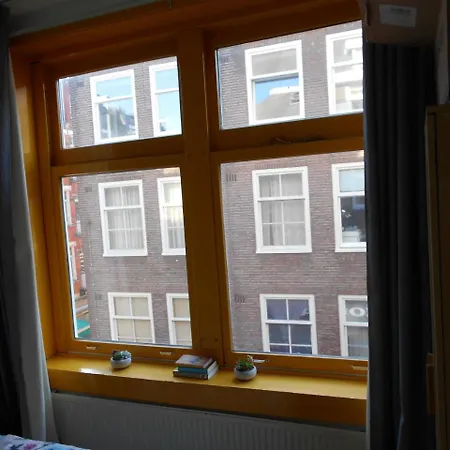 Offered In Center Bed and breakfast Ámsterdam